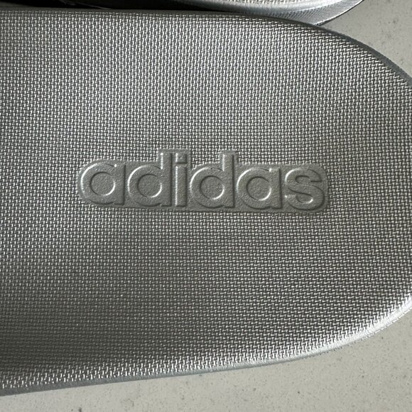 Adidas Womens Silver Metallic Slide Sandals Size 8 - Picture 4 of 8